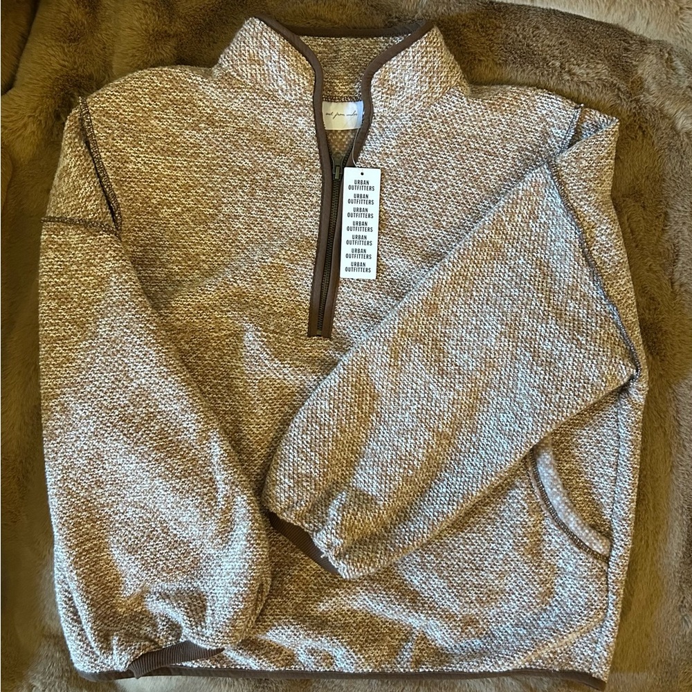 Urban Outfitters NWT Pullover XS